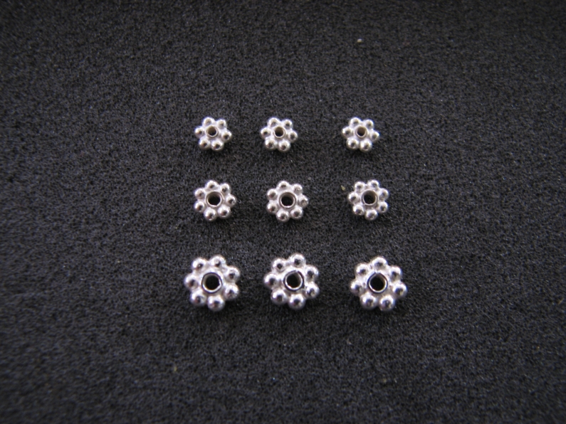 SPB 02 Bright Daisy Spacer