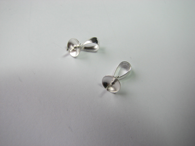 S. S. Pearl Bail 5mm Cup and Peg