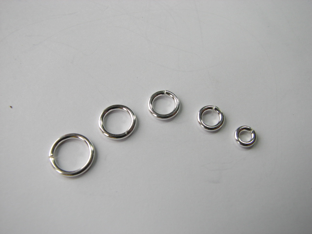 S. S. Jump Ring Open 4mm 18 Gauge Wire