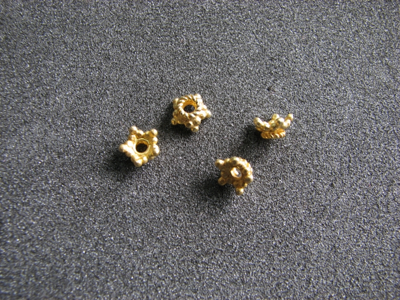 Vermeil Bead 002 Star Cap Medium