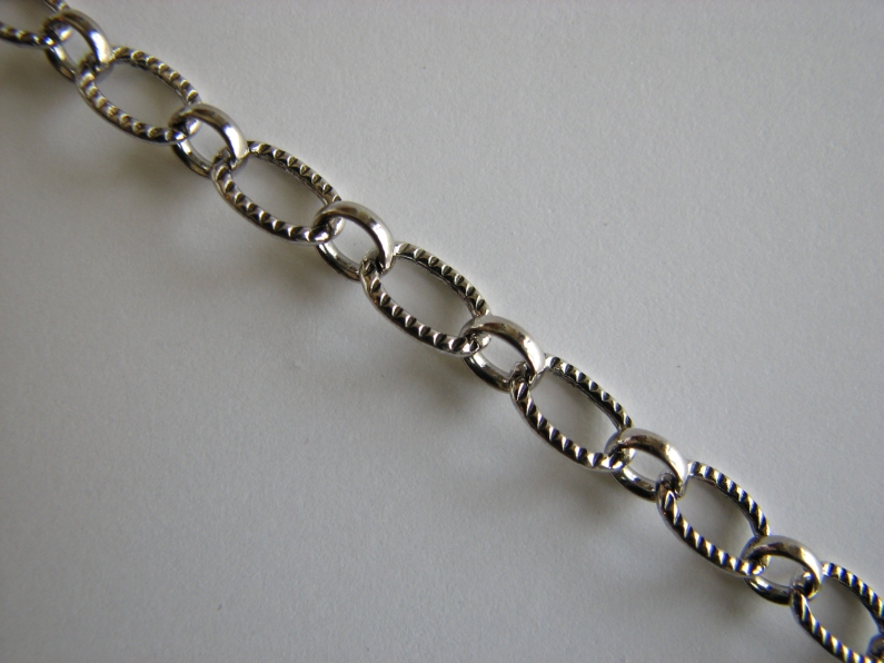 Cable Chain Oval Textured Small 18R